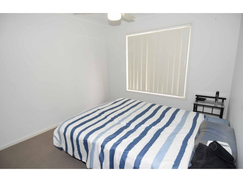 5A Hewett Street, Toll QLD 4820