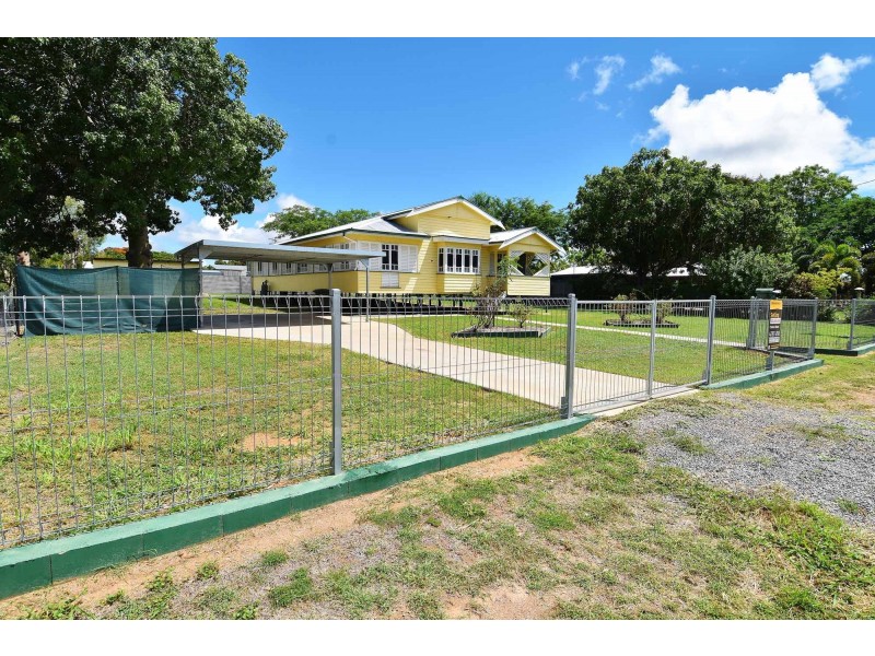 40 Hackett Terrace, Charters Towers QLD 4820