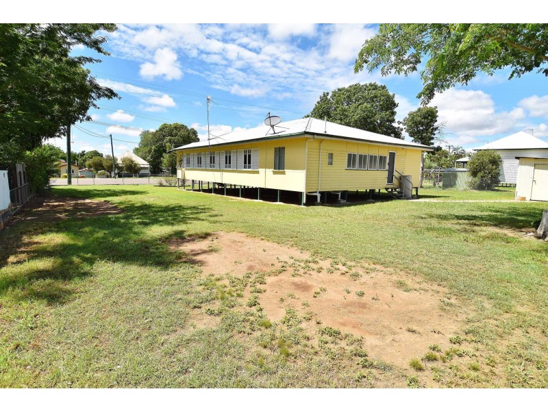 40 Hackett Terrace, Charters Towers QLD 4820