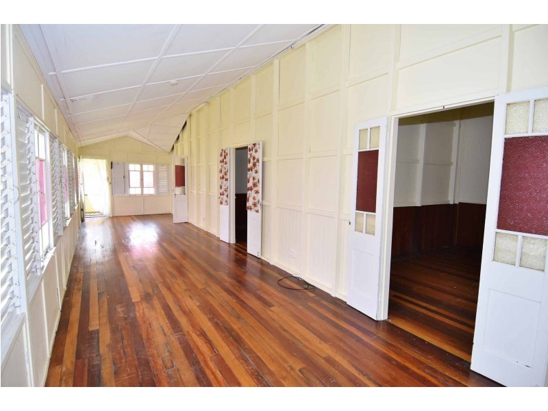 40 Hackett Terrace, Charters Towers QLD 4820