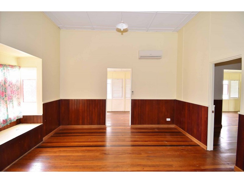 40 Hackett Terrace, Charters Towers QLD 4820