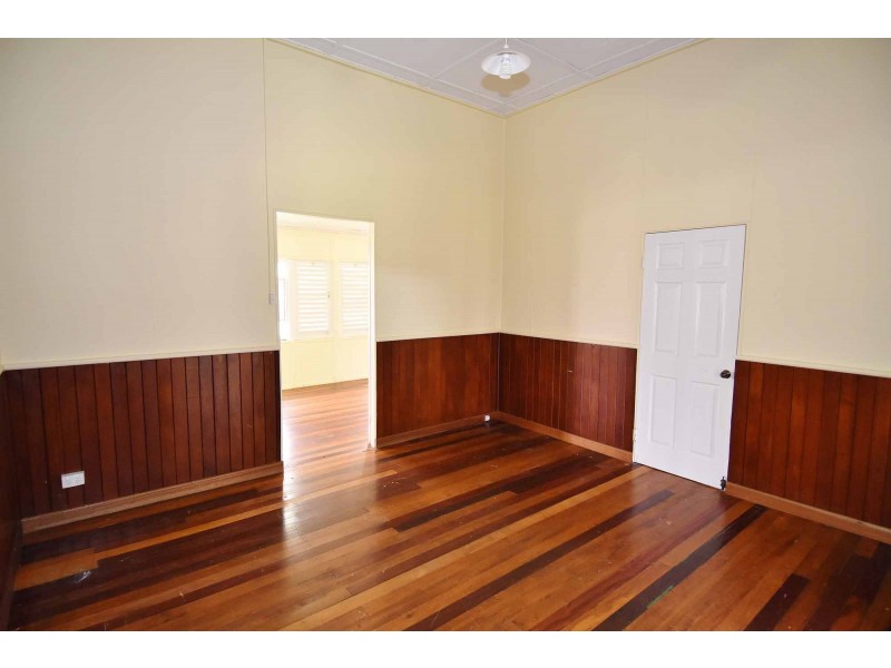 40 Hackett Terrace, Charters Towers QLD 4820