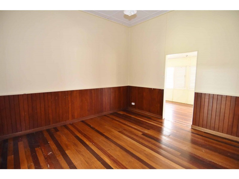 40 Hackett Terrace, Charters Towers QLD 4820