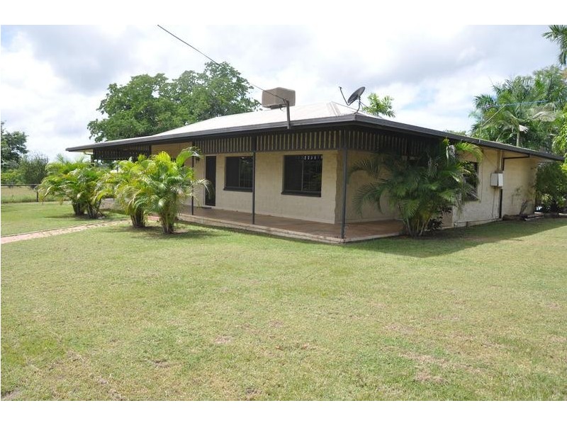 20 New Queen Road, Charters Towers QLD 4820
