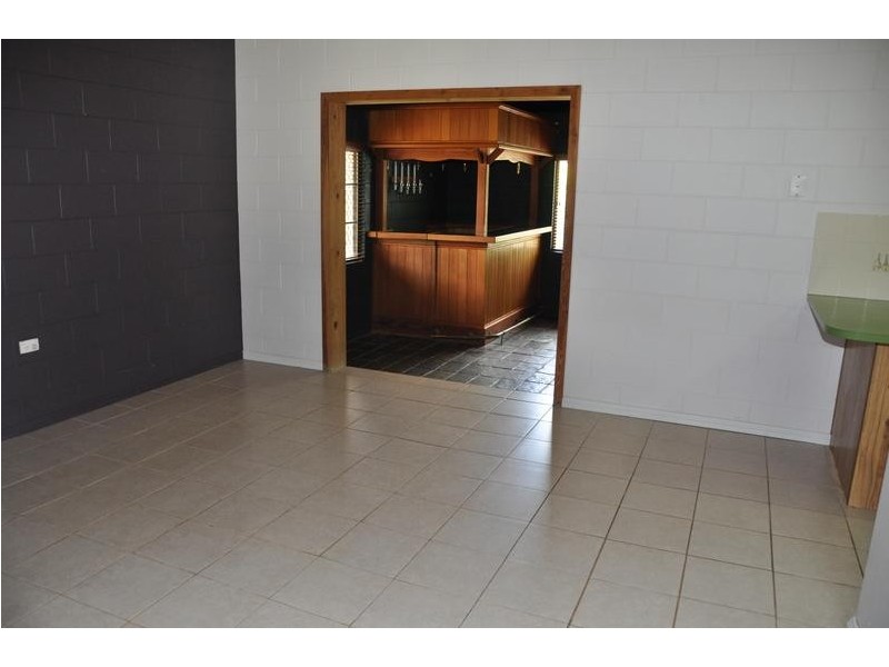 20 New Queen Road, Charters Towers QLD 4820