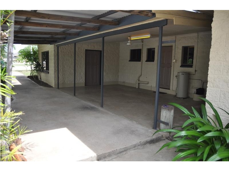 20 New Queen Road, Charters Towers QLD 4820