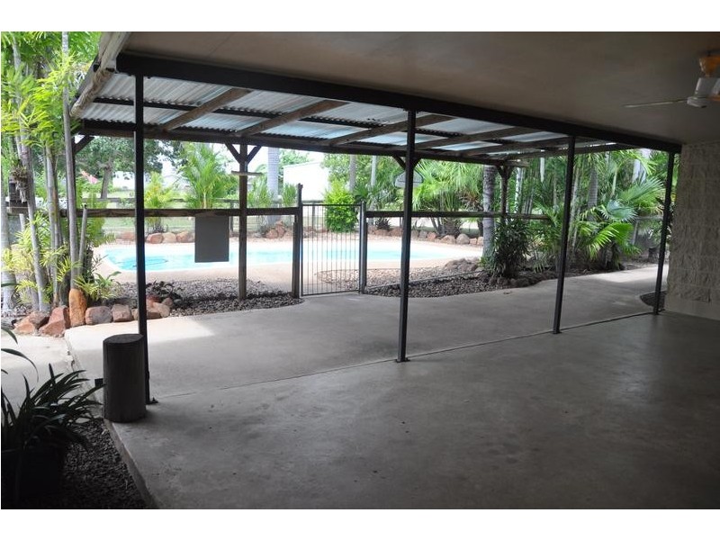 20 New Queen Road, Charters Towers QLD 4820