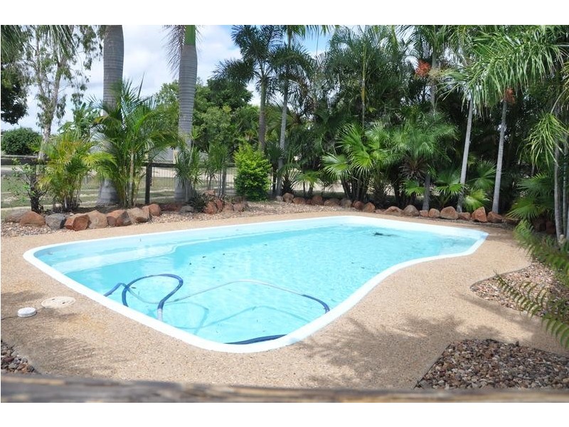 20 New Queen Road, Charters Towers QLD 4820