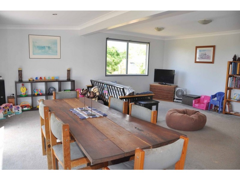 53 Range Road, Toll QLD 4820