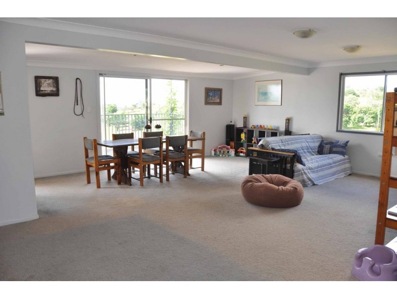 53 Range Road, Toll QLD 4820