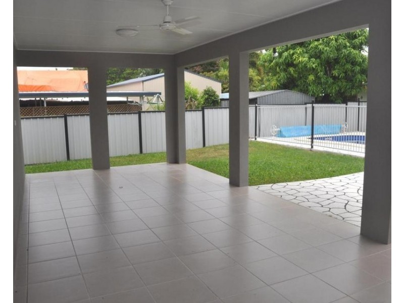 10 King Street, Charters Towers QLD 4820