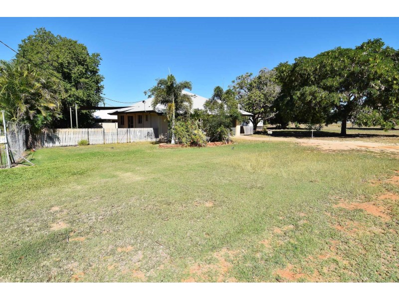 6a Phillipson Road, Charters Towers QLD 4820