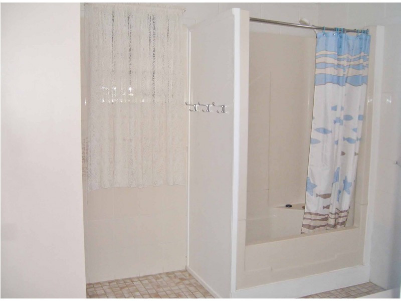 33 Millchester Road, Charters Towers QLD 4820