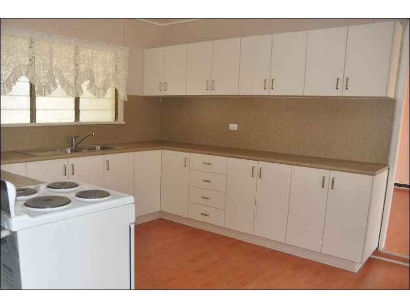 12 Bluff Road, Queenton QLD 4820