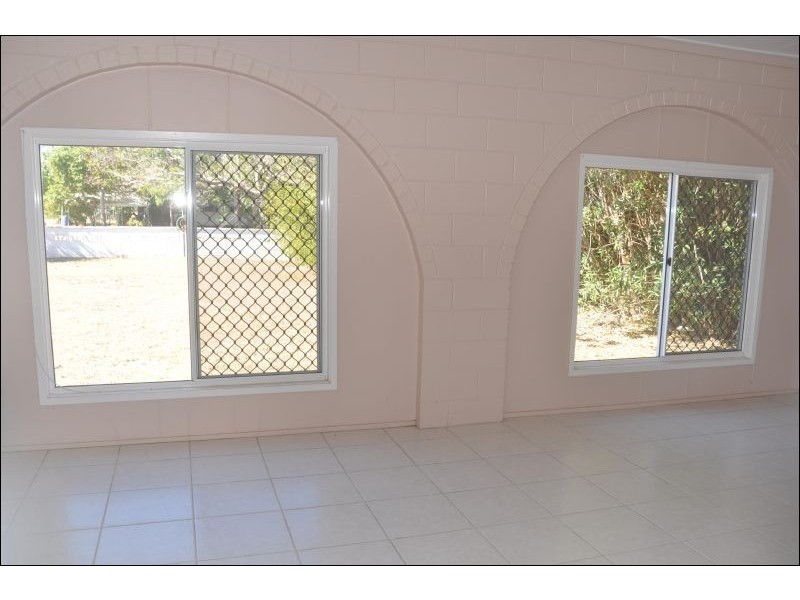 12 Bluff Road, Queenton QLD 4820