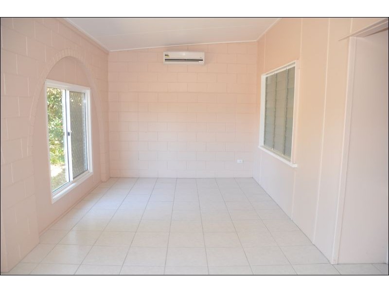 12 Bluff Road, Queenton QLD 4820