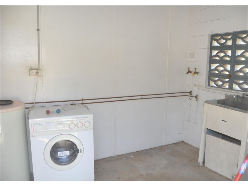 12 Bluff Road, Queenton QLD 4820