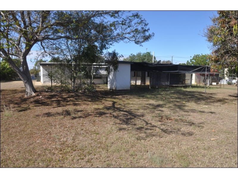 12 Bluff Road, Queenton QLD 4820