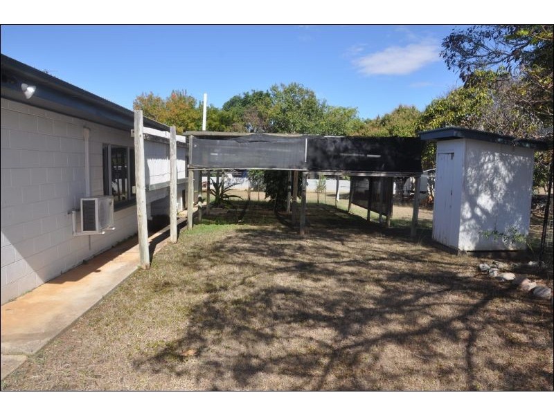 12 Bluff Road, Queenton QLD 4820