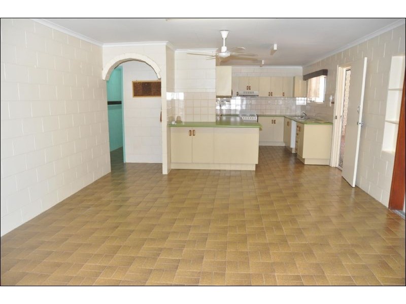 31 Jackson Street, Charters Towers QLD 4820