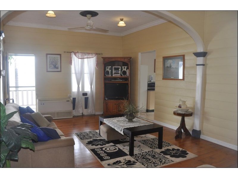 216 Gill Street, Charters Towers QLD 4820