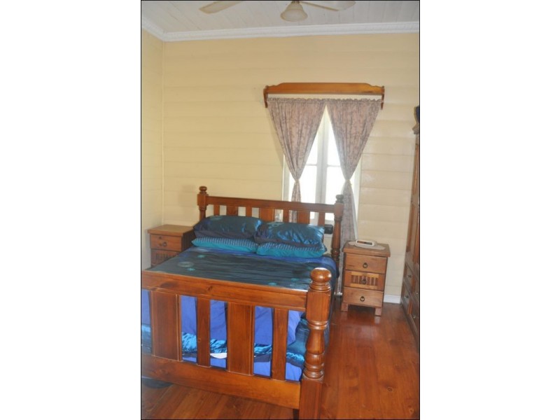 216 Gill Street, Charters Towers QLD 4820