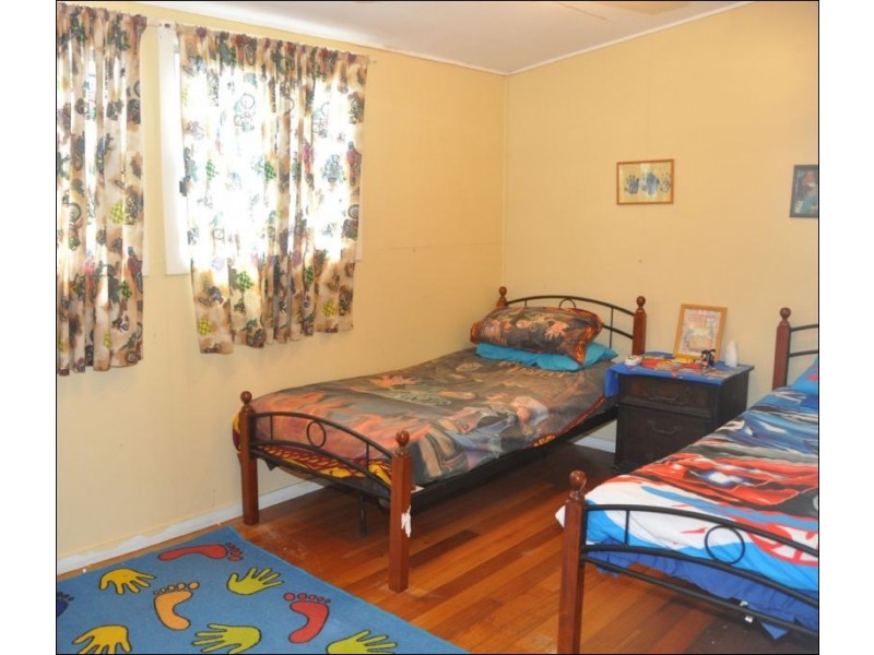 216 Gill Street, Charters Towers QLD 4820