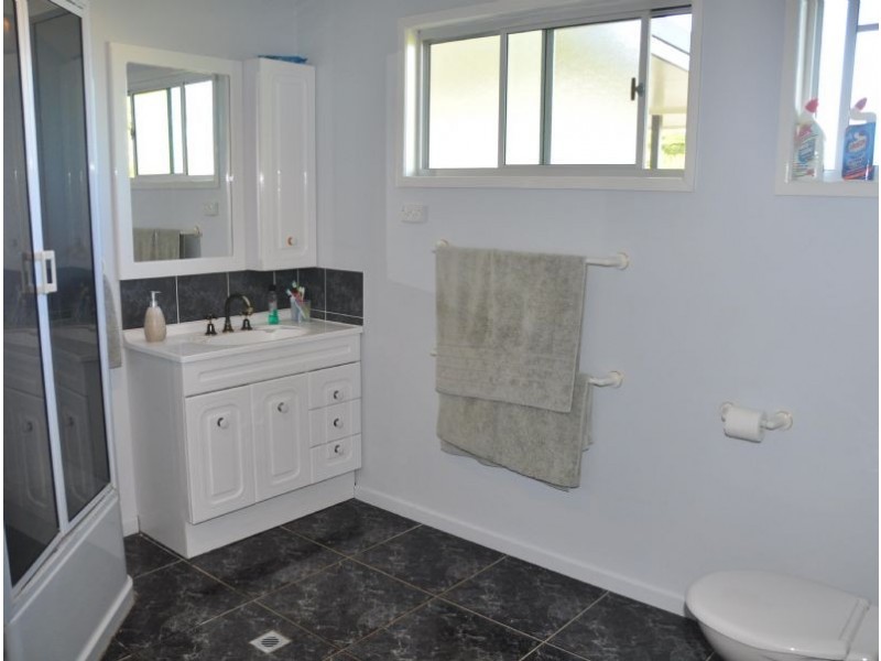 15 Aplin Street, Charters Towers QLD 4820