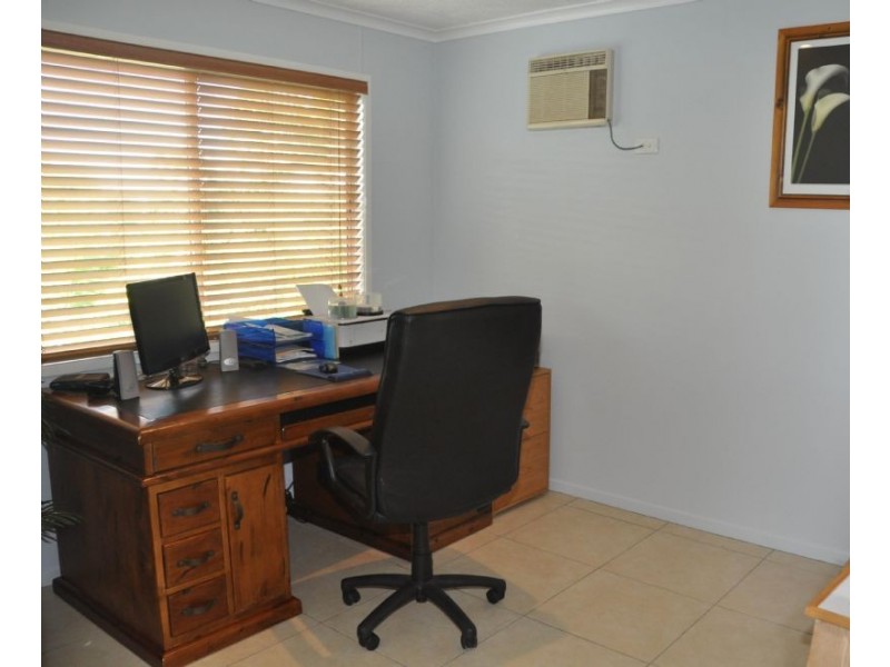 15 Aplin Street, Charters Towers QLD 4820