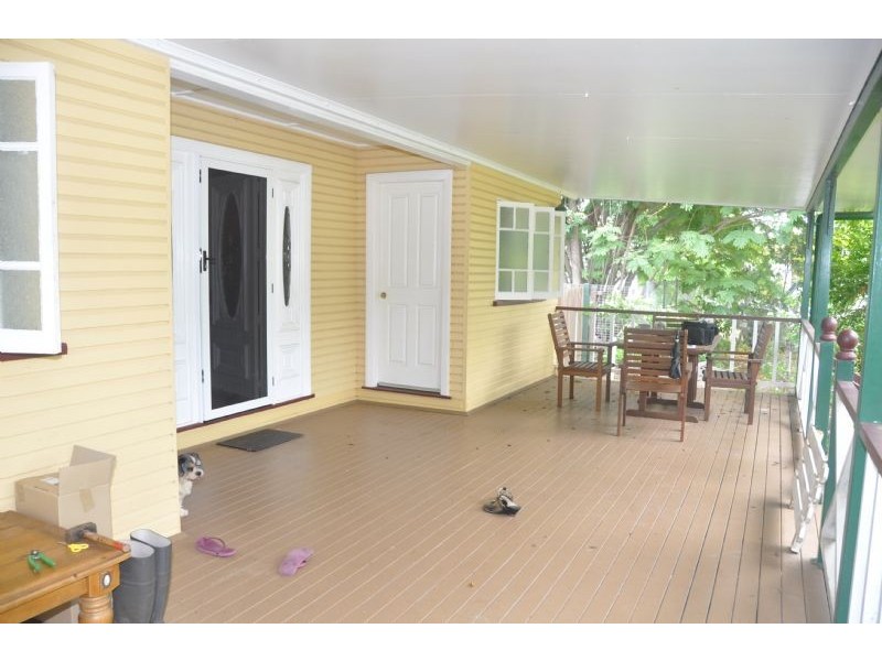 27 Rutherford Street, Charters Towers QLD 4820