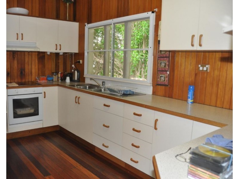 27 Rutherford Street, Charters Towers QLD 4820