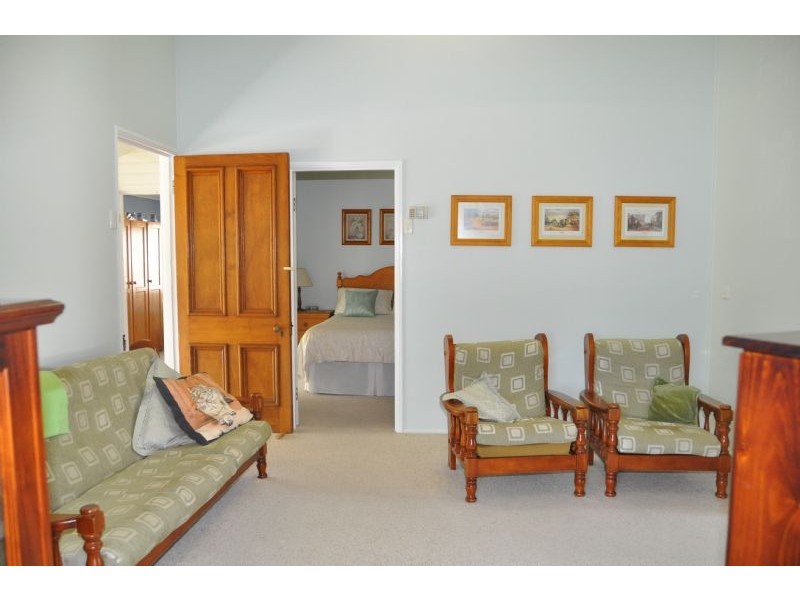 17 Church Street, Charters Towers QLD 4820