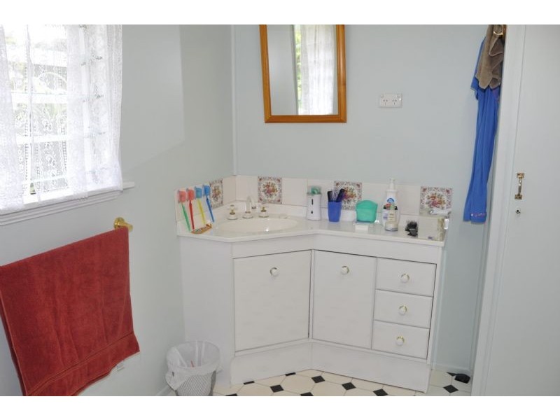 17 Church Street, Charters Towers QLD 4820