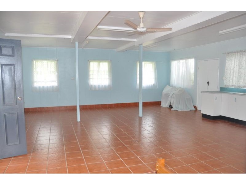 17 Church Street, Charters Towers QLD 4820