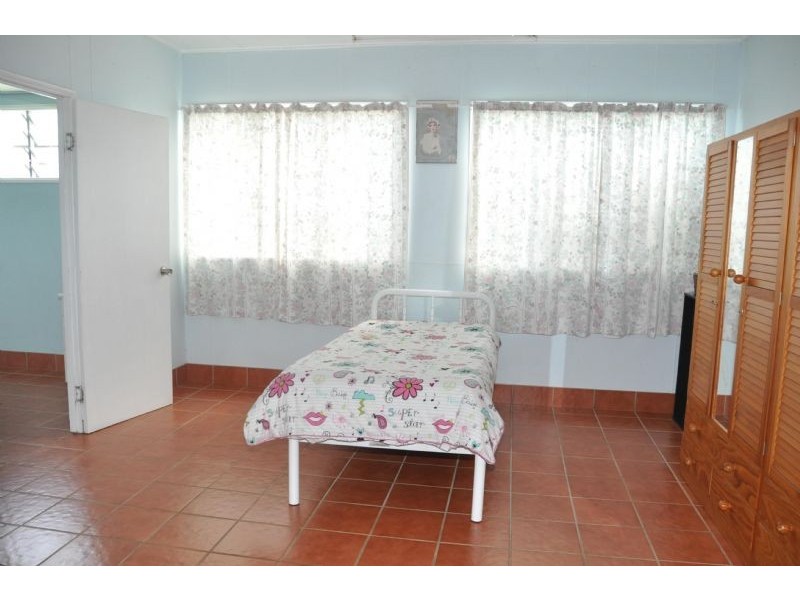 17 Church Street, Charters Towers QLD 4820