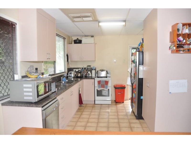 102 Hackett Terrace, Richmond Hill QLD 4820