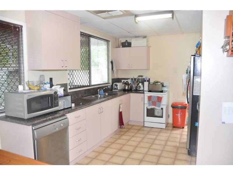 102 Hackett Terrace, Richmond Hill QLD 4820