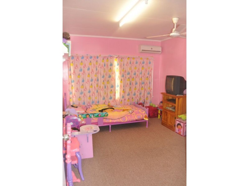 102 Hackett Terrace, Richmond Hill QLD 4820