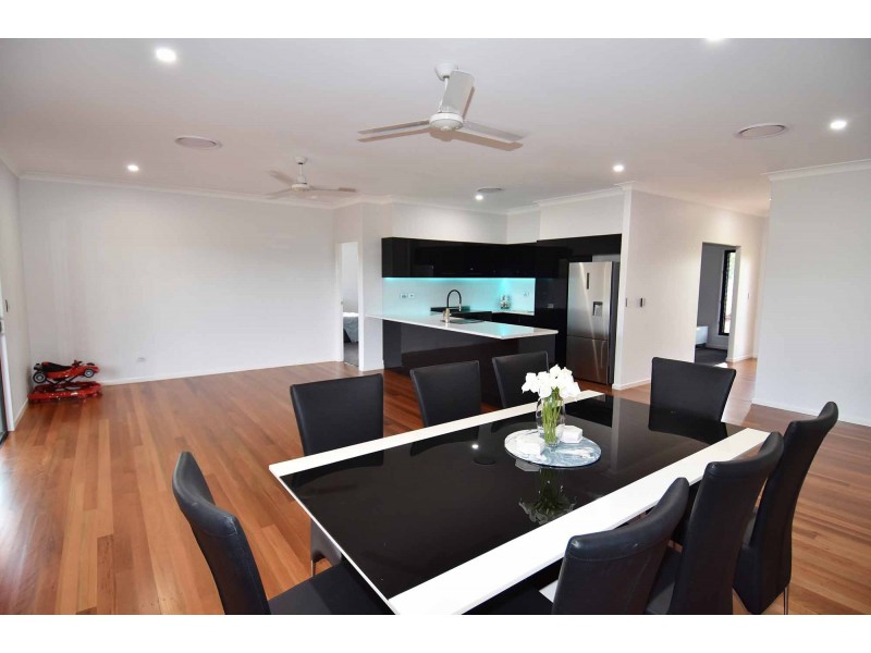 26 Axford Road, Toll QLD 4820