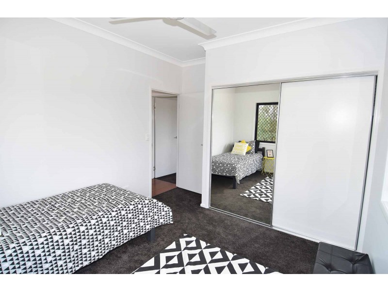 26 Axford Road, Toll QLD 4820