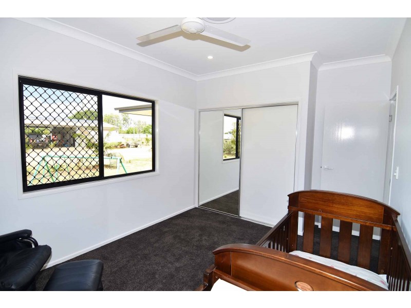 26 Axford Road, Toll QLD 4820