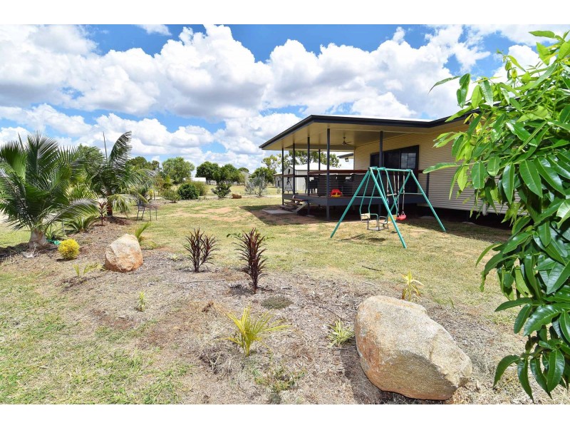 26 Axford Road, Toll QLD 4820