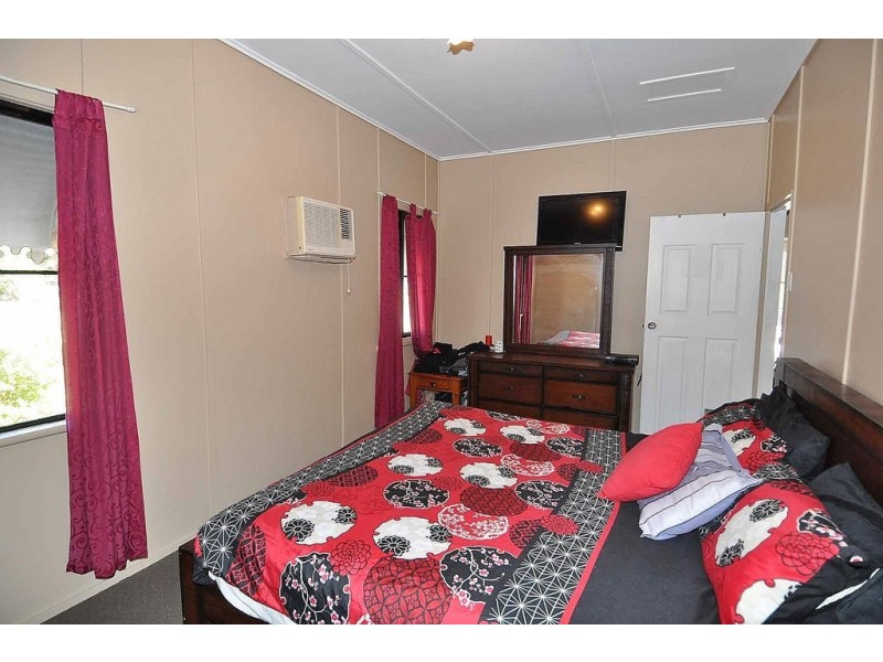 71 Plant Street, Charters Towers QLD 4820