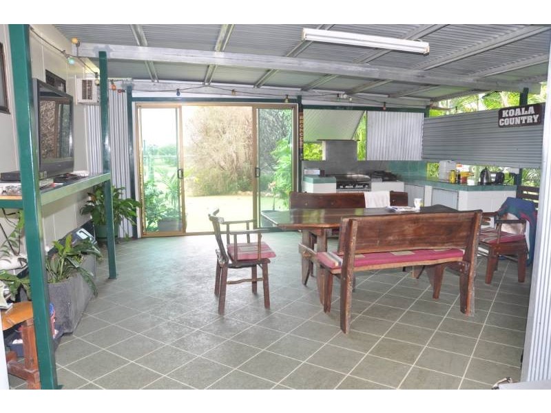 15 Davies Street, Charters Towers QLD 4820