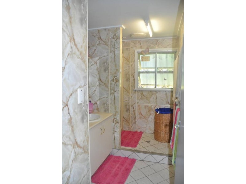 18 Crameri Lane, Millchester QLD 4820