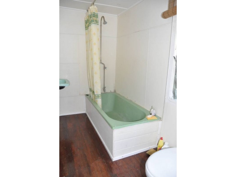 58 York Street, Charters Towers QLD 4820