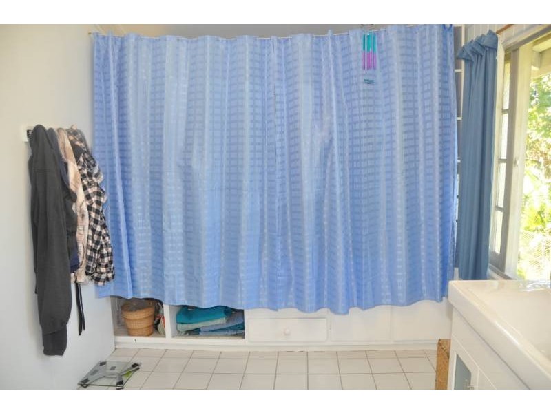 63 Hackett Terrace, Charters Towers QLD 4820