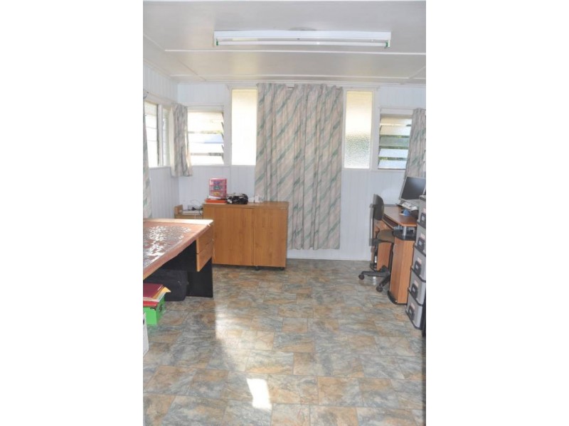 63 Hackett Terrace, Charters Towers QLD 4820