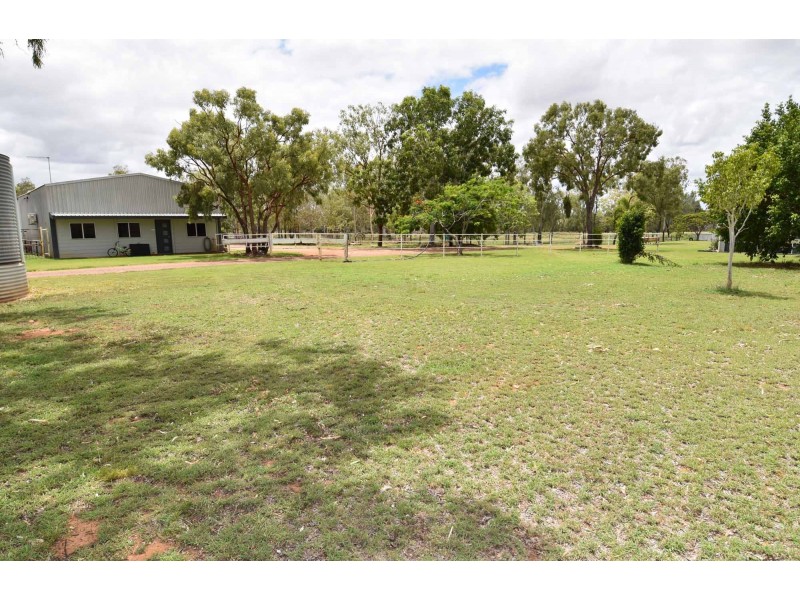 1119 Bluff Road, Broughton QLD 4820