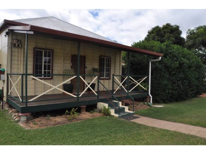 31 Melville Street, Charters Towers QLD 4820